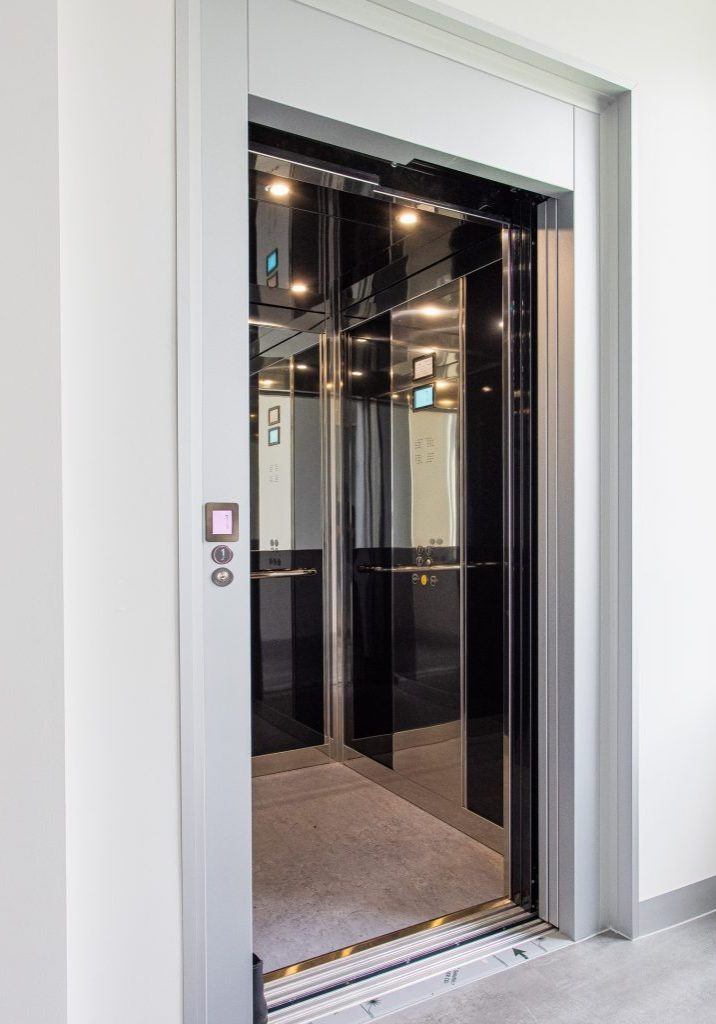 Premiere Residential Elevator The Jewel Lift | Platinum Elevators